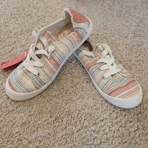 Roxy Bayshore Striped Canvas Lace-Up Sneakers in Coral and Blue Size 7 NWT